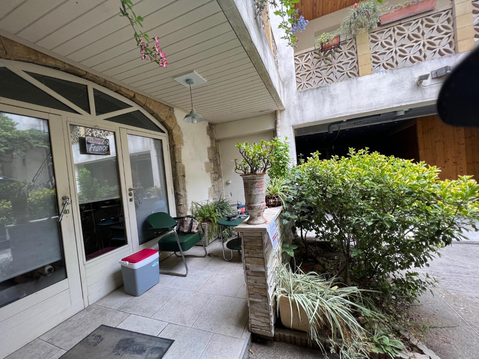 Studio Tres Calme En Plein Centre Ville Entree Independante Lunel (Herault) Exterior photo